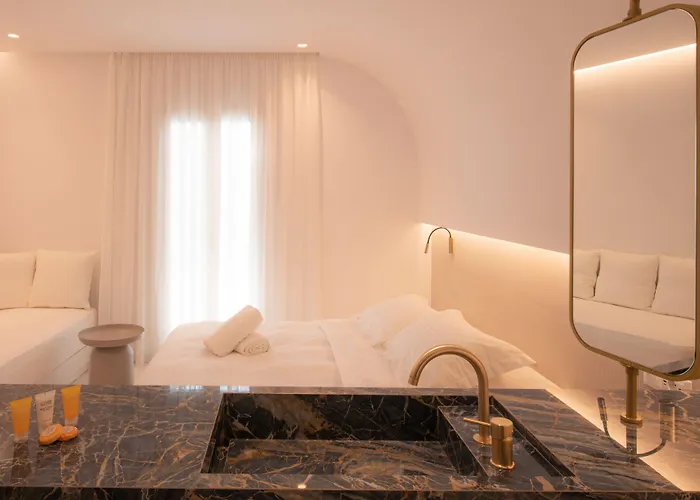 Hotel Petasos Chic 3*