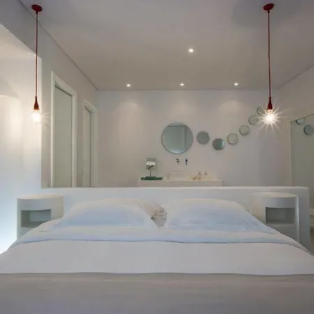 Petasos Chic فندق