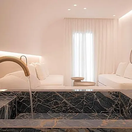 Petasos Chic Mykonos Town