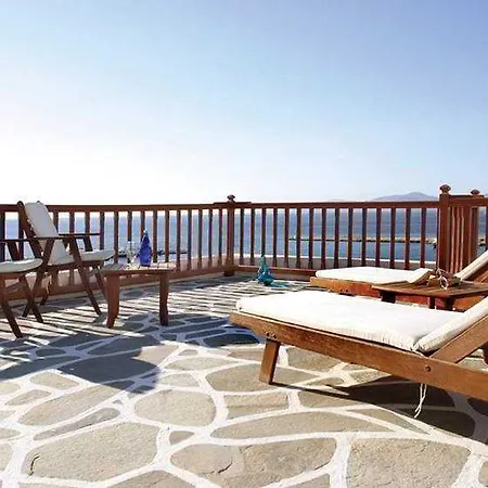 ホテル Petasos Chic