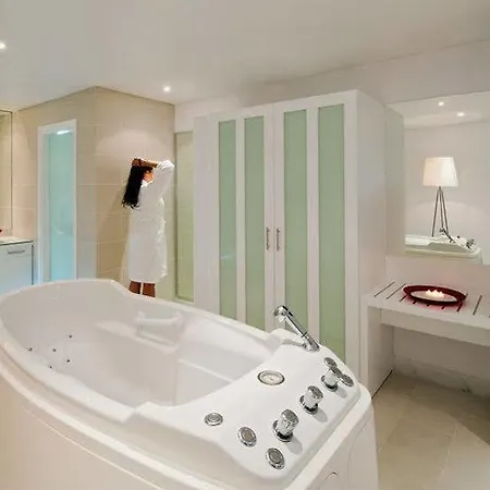 Otel Petasos Chic