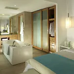 Hotel Petasos Chic