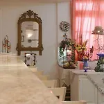 Petasos Chic 3*