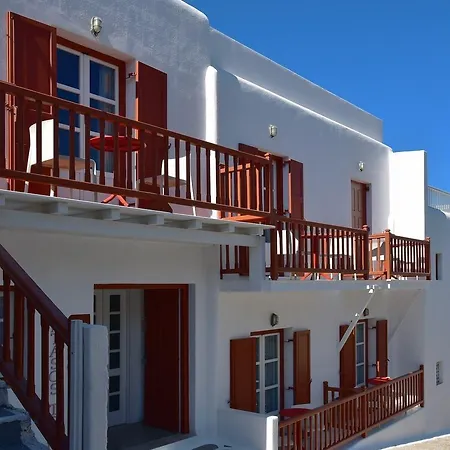 Hotel Petasos Chic