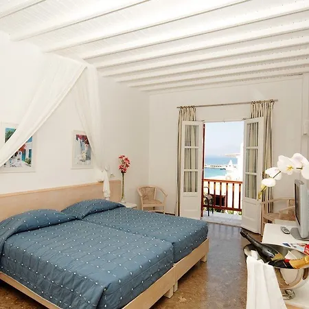 Hotel Petasos Chic